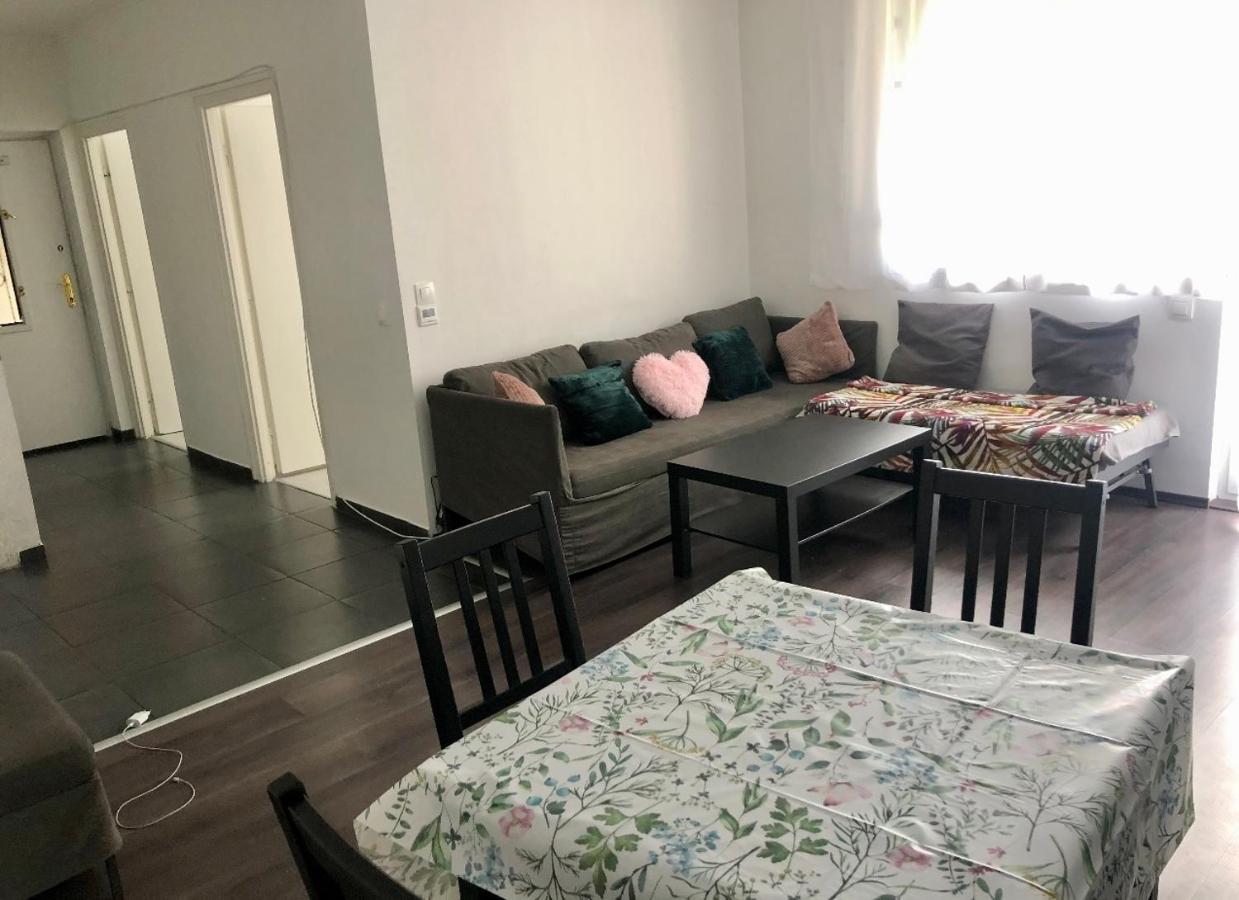 Central Apartment With Balcony Near Castle Hill Budapeste Exterior foto