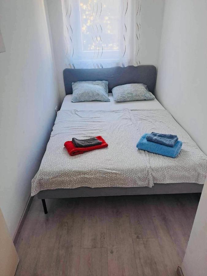 Central Apartment With Balcony Near Castle Hill Budapeste Exterior foto